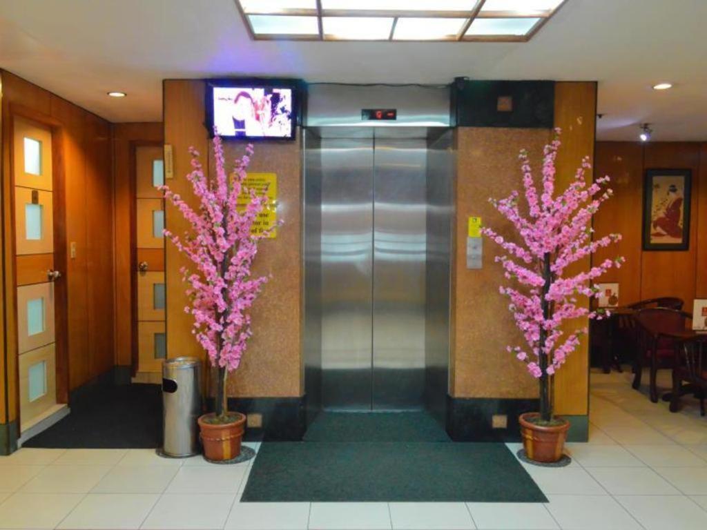 崇光马路酒店 马尼拉 外观 照片